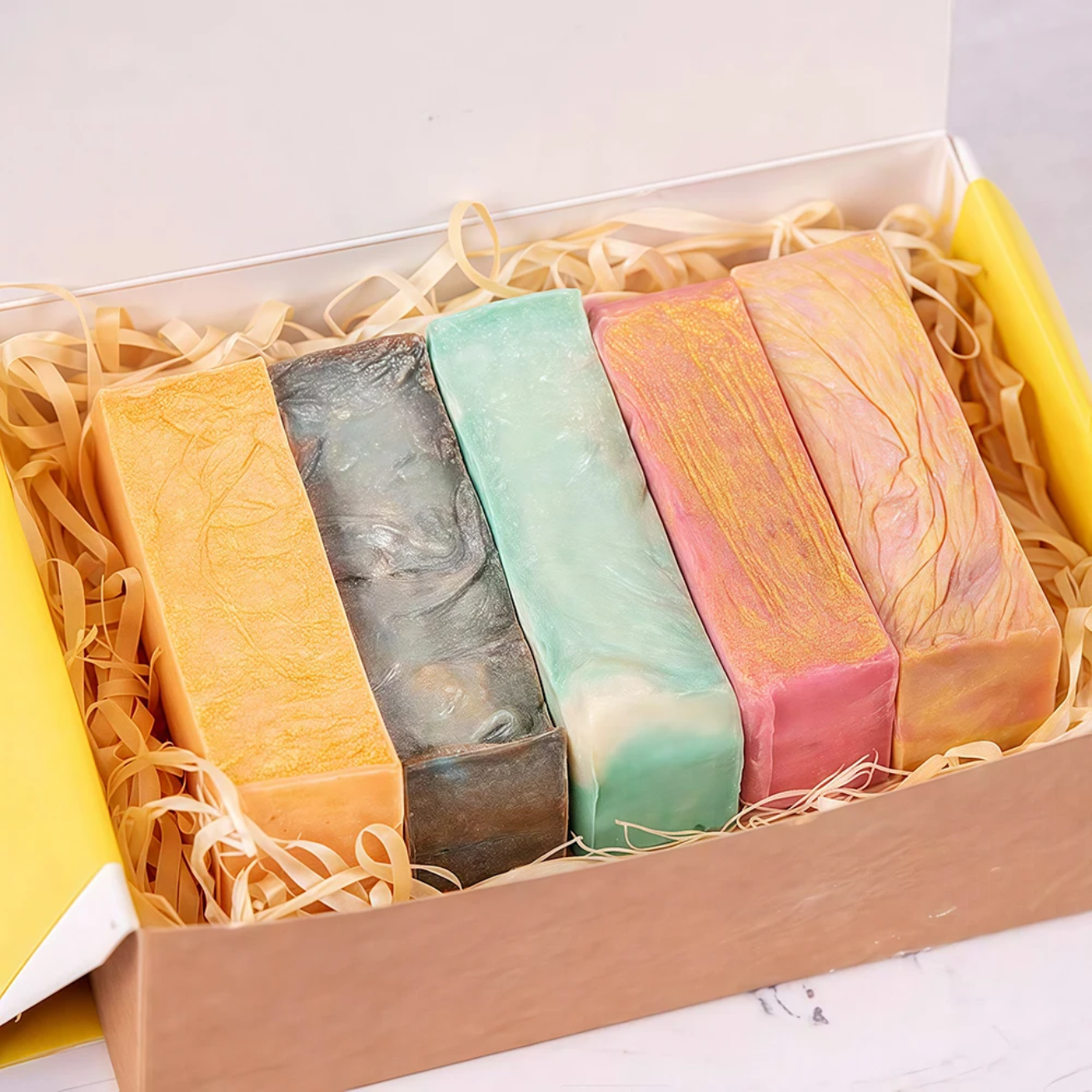 6 natural dry flowers  soap peaces gift box