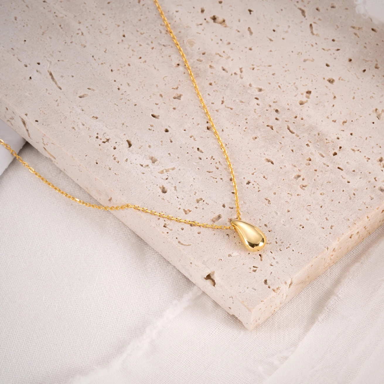 New Fashion Necklace 2021 Trendy Statement Silver 925 Gold Filled Jewelery Water Drop Charm Necklaces Pendants for Necklace Women