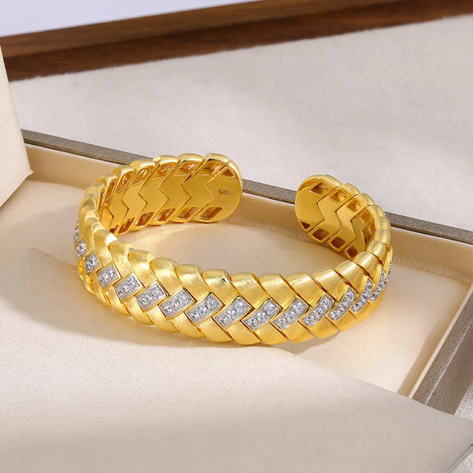 Wholesale S925 Silver Gold Plated Vintage Open Cuff Bracelet Italian Brushed Craft Zircon Inlaid Textured Heavy Duty Luxury